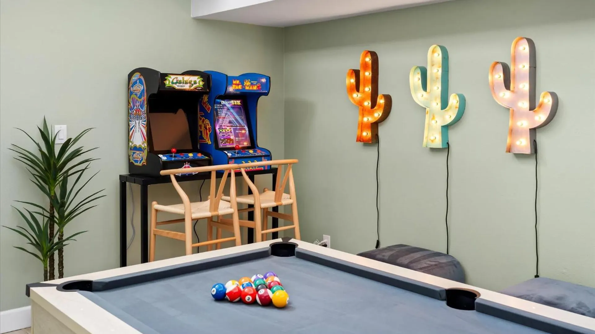 Game Room Resort Pool Hottub Modern Desert Oasis Phoenix